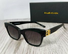 Picture of Balenciga Sunglasses _SKUfw55247827fw